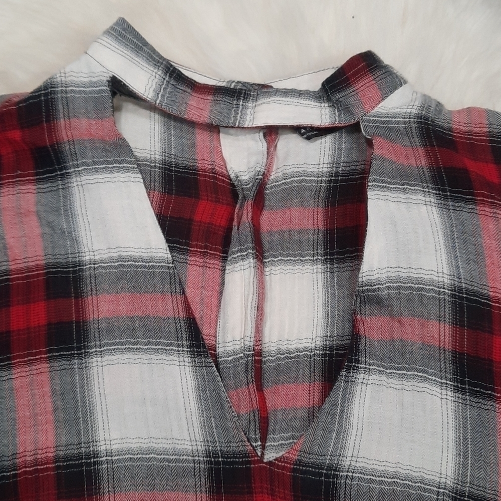Zara Woman Cutout Long-sleeved Blouse - Picture 5 of 7